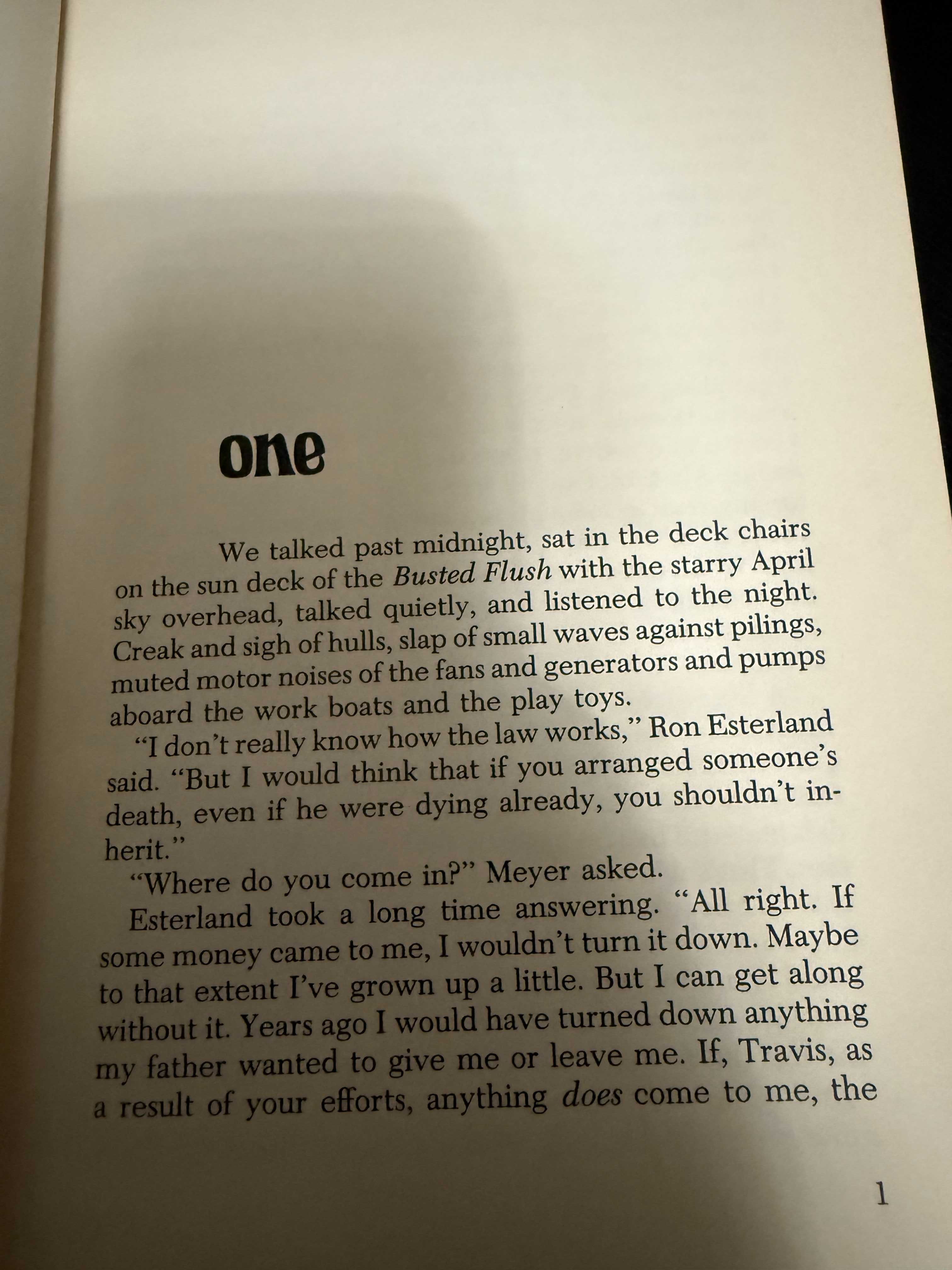 John D. MacDonald – Free Fall in Crimson