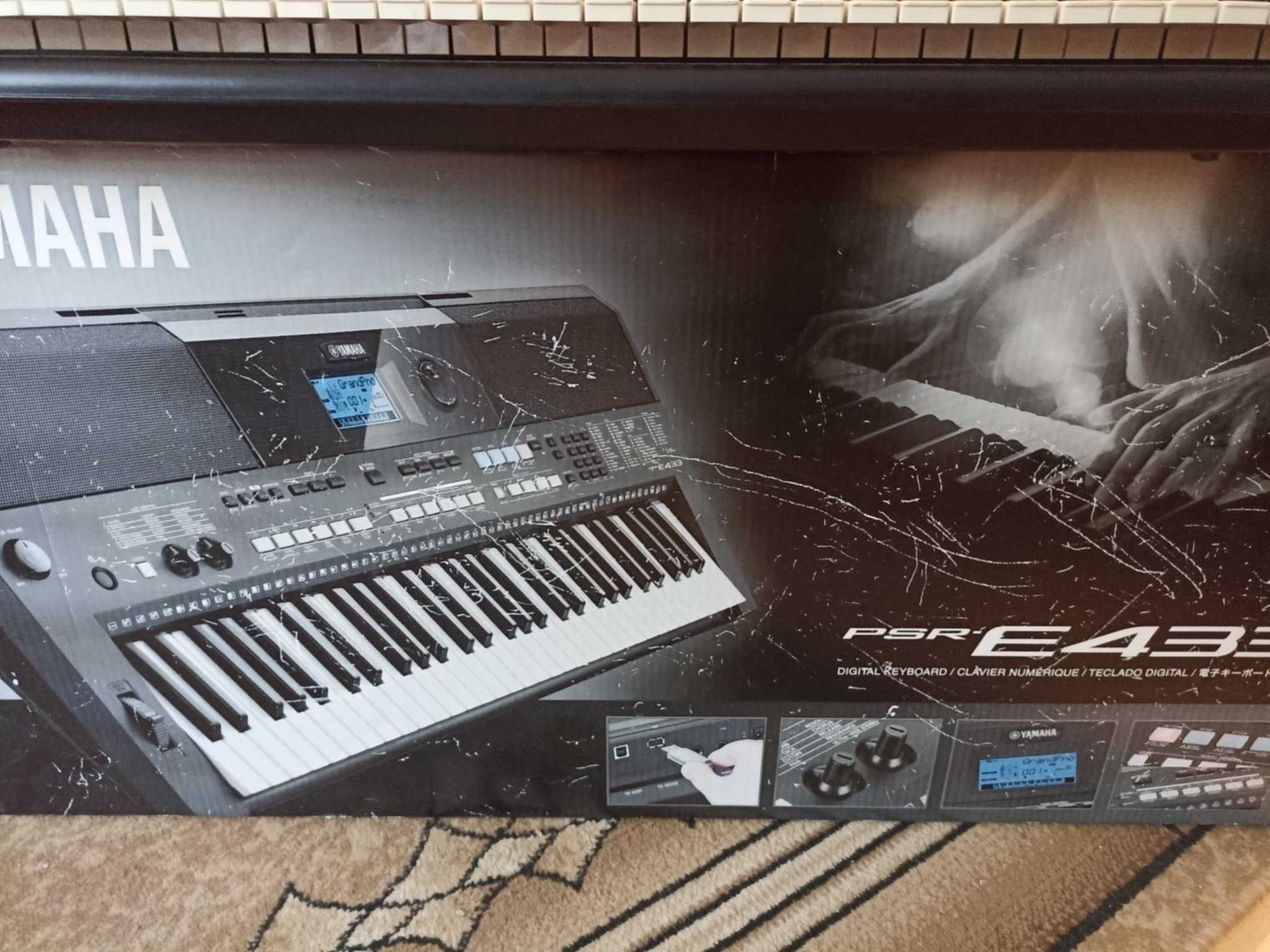 Yamaha Keyboard PSR E-433 + statyw