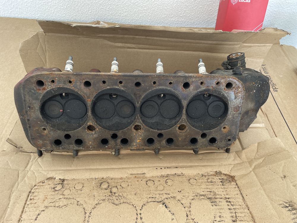 Cabeça de motor, bielas, cambota, pistões, árvore cames Mini Cooper Metro 1300 (carburação HF 44)