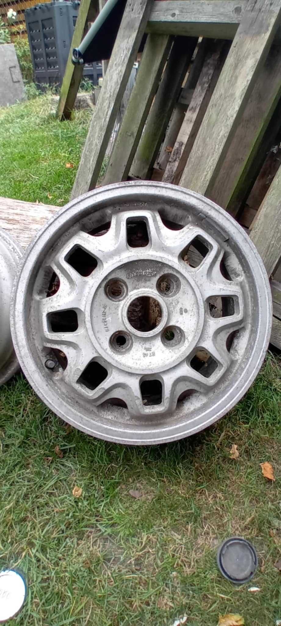Felgi audi 80 b3 dwie sztuki 4x100 rozmiar 14