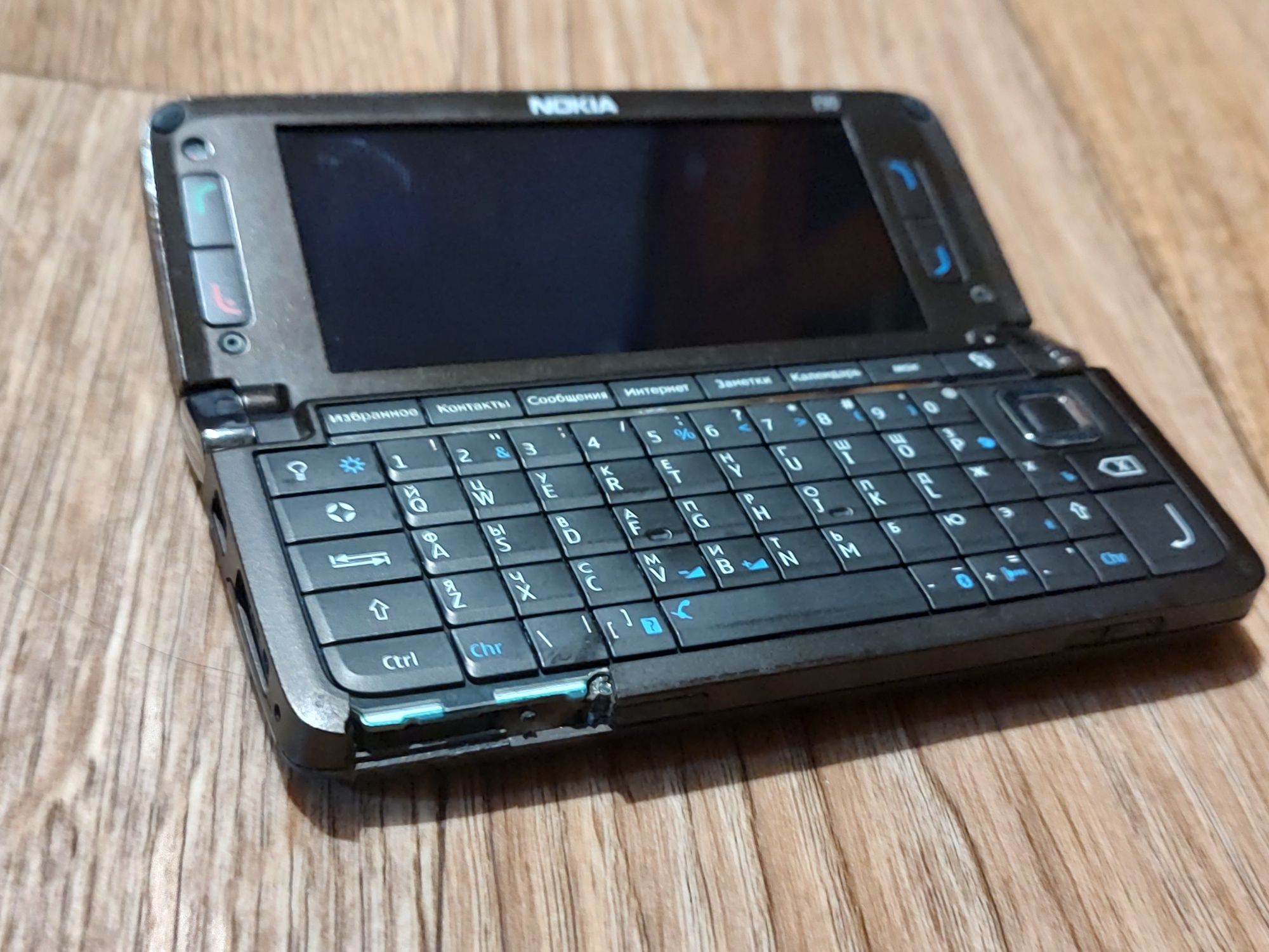Nokia E90 Communicator • Ретро-флагман • Оригинал