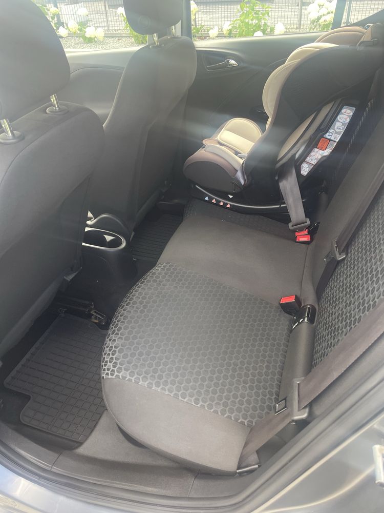 Opel corsa 1.4 75 km