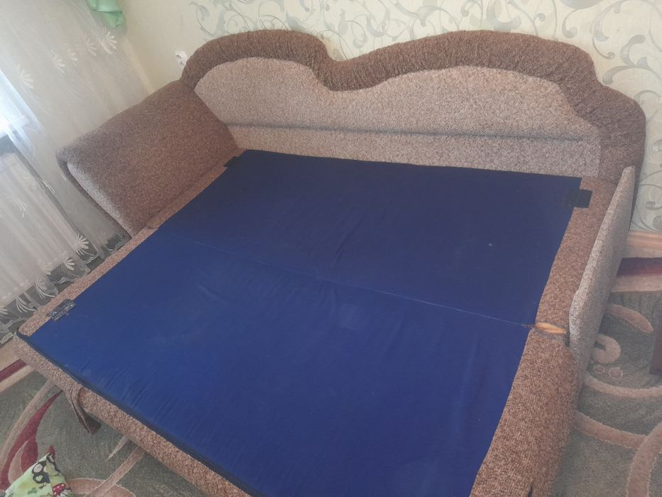 Диван,Ліжко,Куток б/у