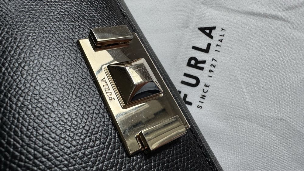 Carteira em pele Furla, como nova!