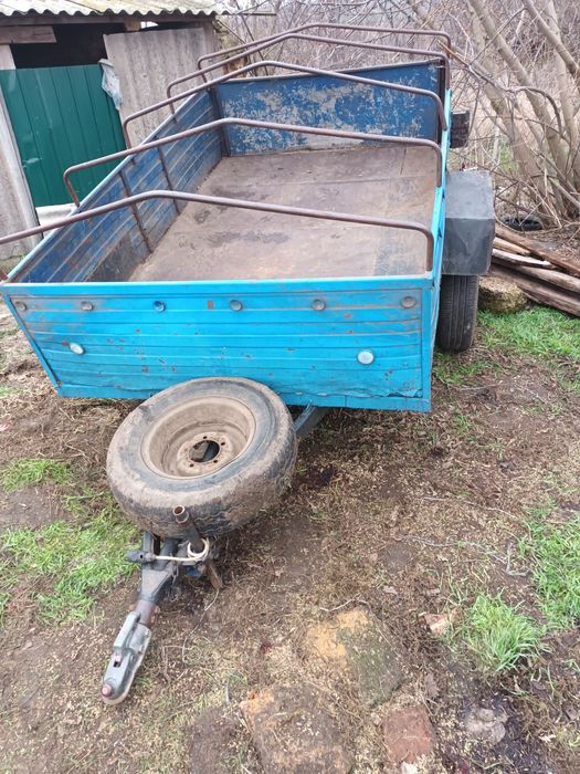 Легковий прицеп.