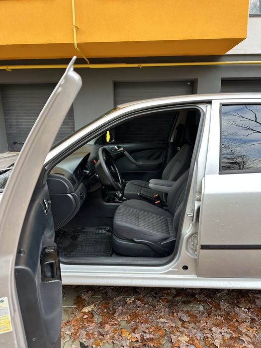 Skoda Octavia  покоління/Tour 2006 рік 1.6 МПІ