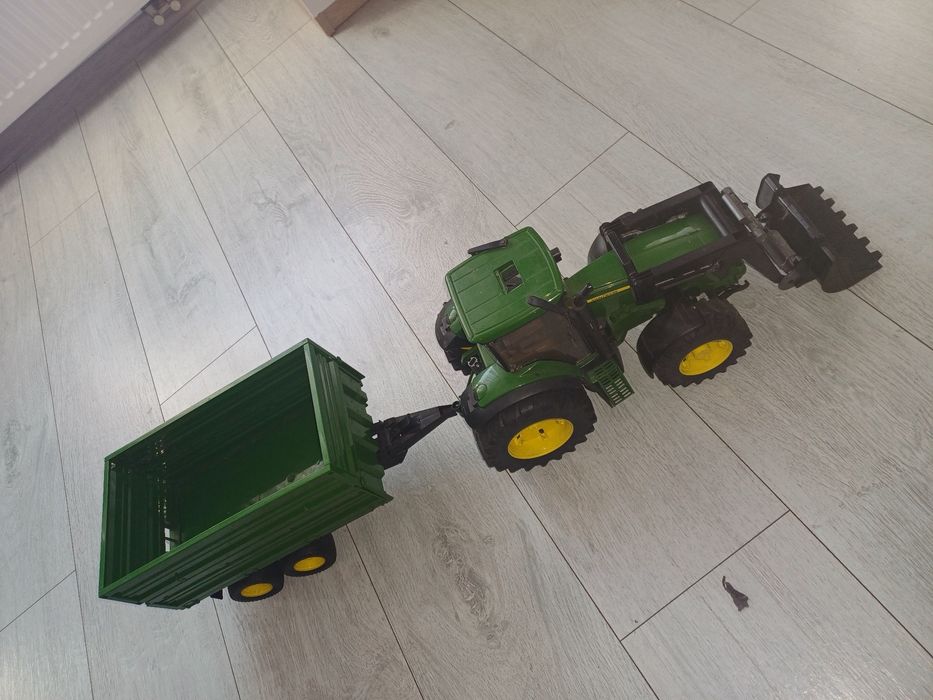 Traktor firmy bruder