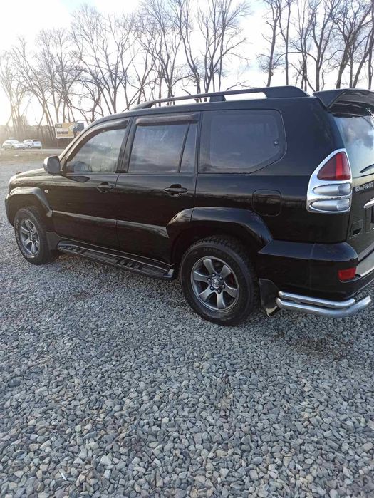 Продам автомобіль Toyota Land Cruiser Prado 2005