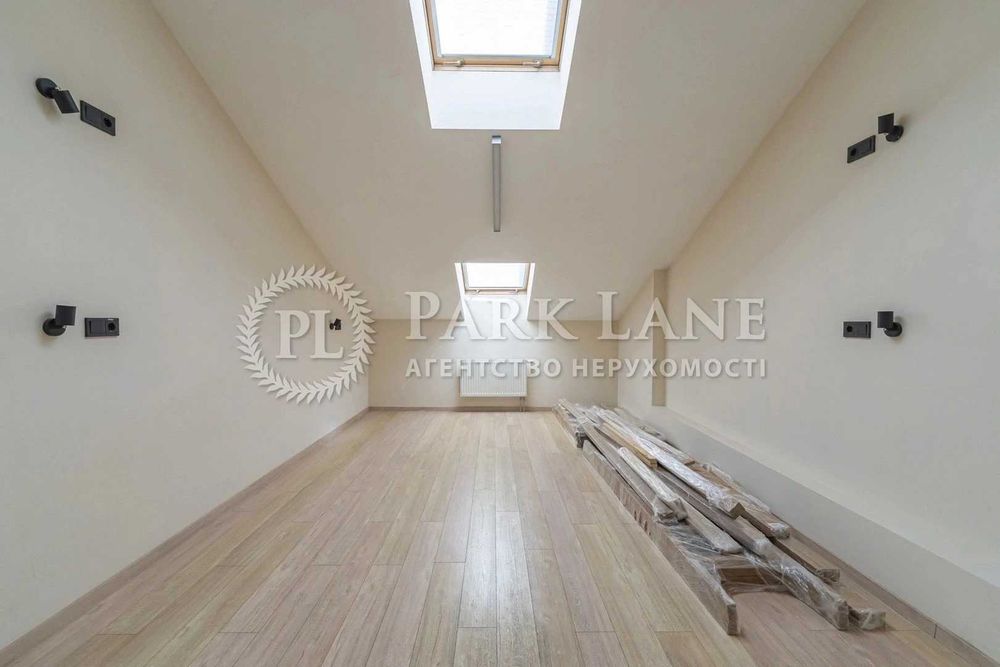 7К Щекавицька, 30/39 Поділ