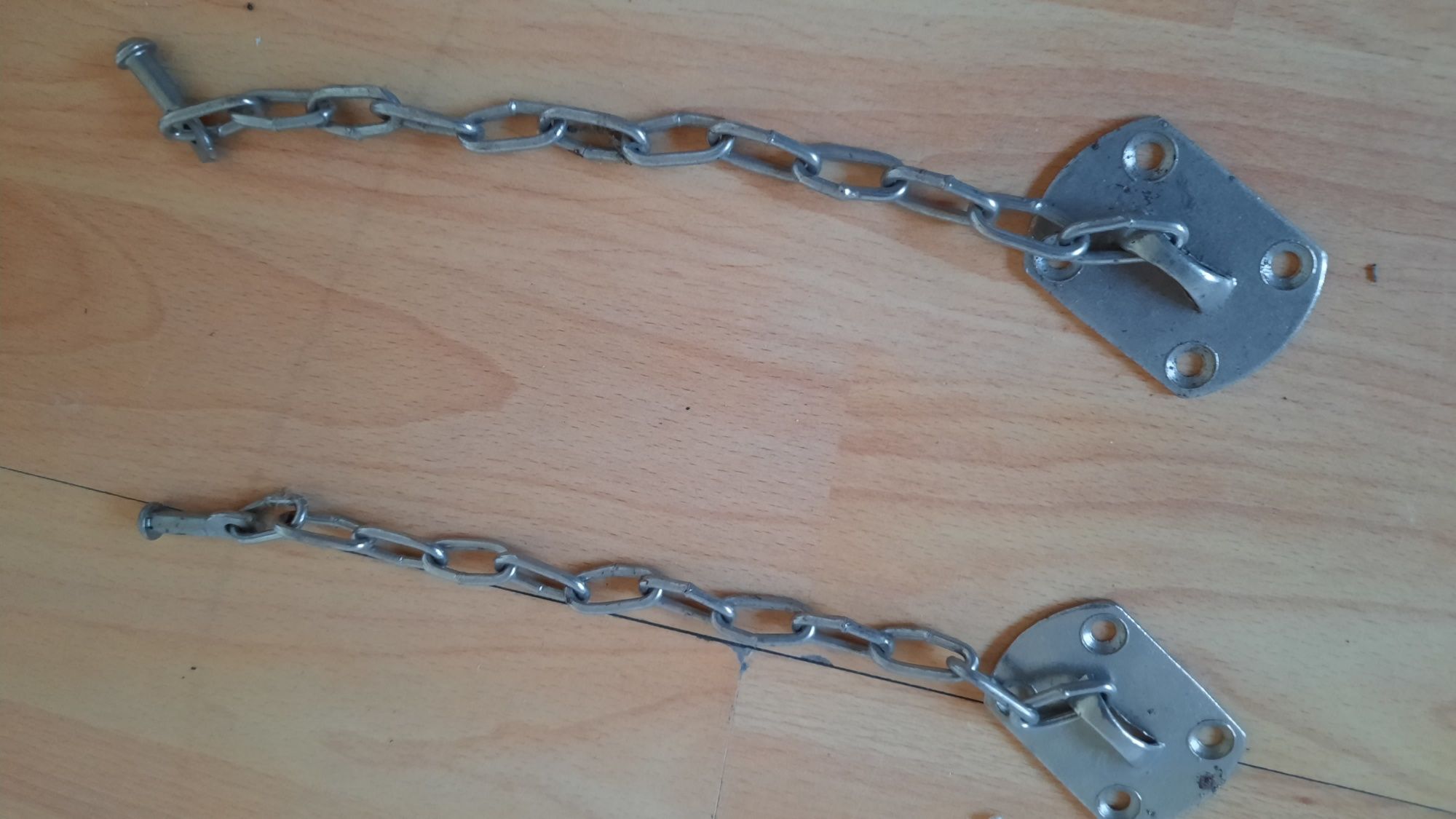 Zawiasy meblowe metal jak nowe nie były montowane