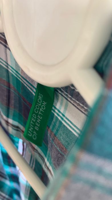Camisa homem. 7 euros cada