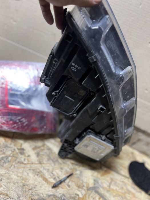 Передні фари Skoda Octavia A7 Шкода А7