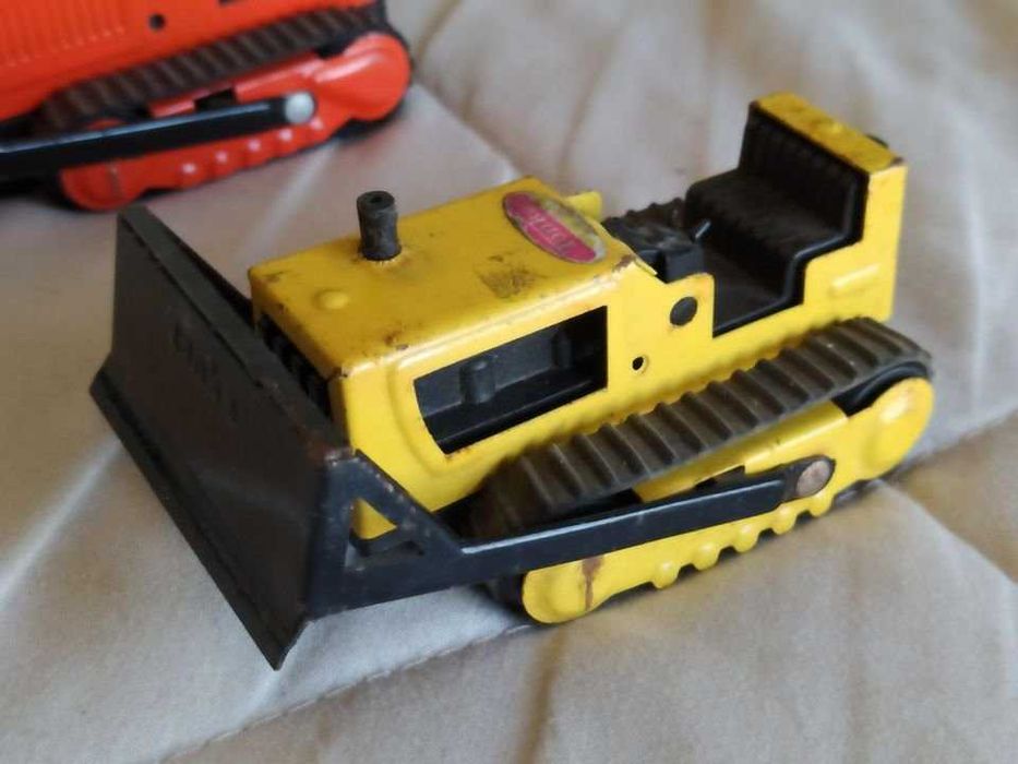 Máquinas Escavadoras Bulldozer TONKA