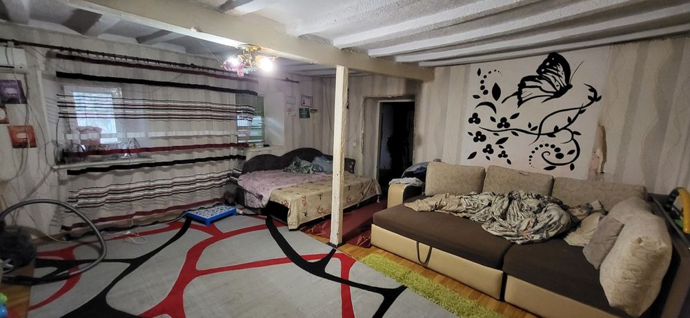 Продам дом в жилом состоянии.