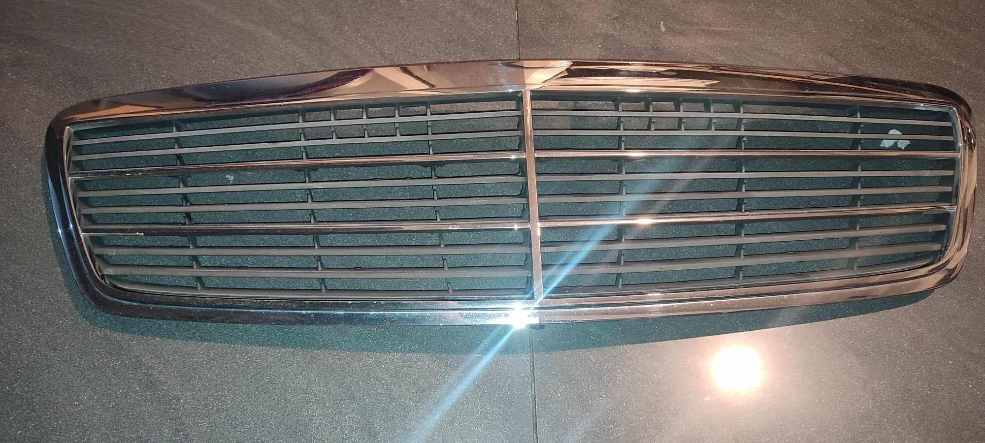 Grill atrapa Mercedes w203