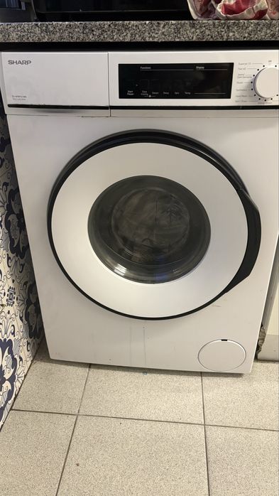 Maquina de lavar Sharp 9kg