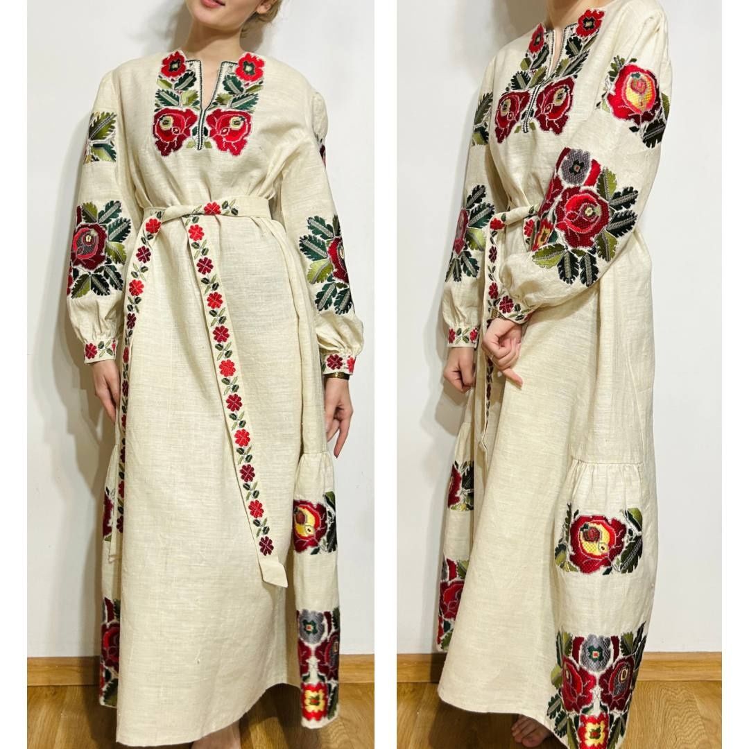 Вишиті сукні і сорочки . Машинна вишивка
