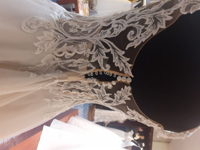 Suknia ślubna (r. 36)