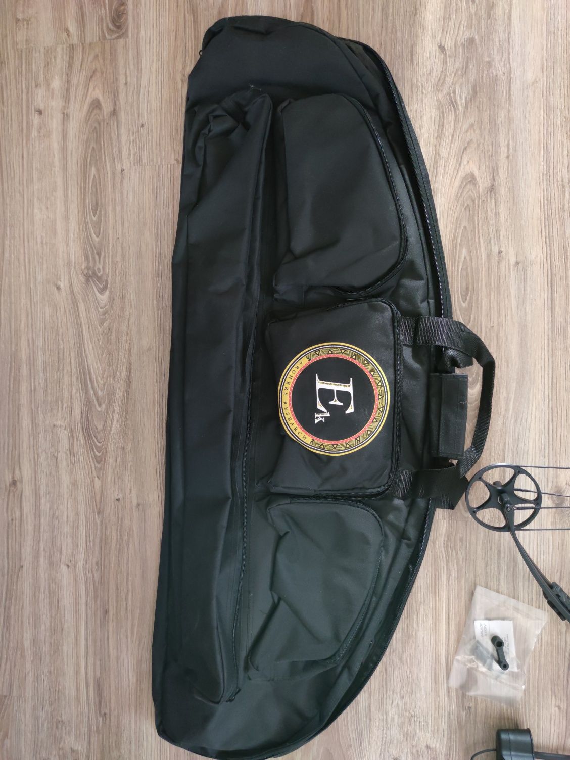 Zestaw PSE Stinger 30-70lbs Łuk bloczkowy