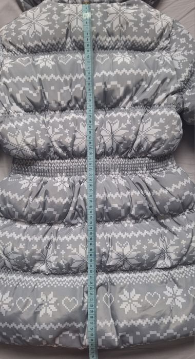 Dziewczęca szara kurtka zimowa