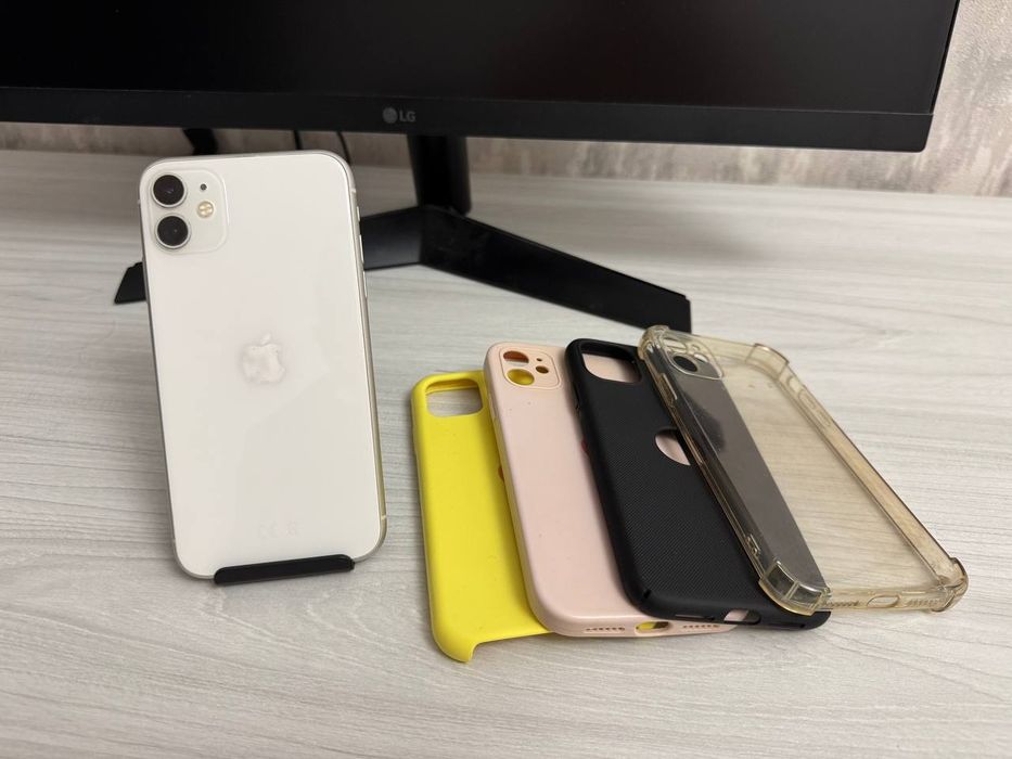 Продам iPhone 11 128GB, White