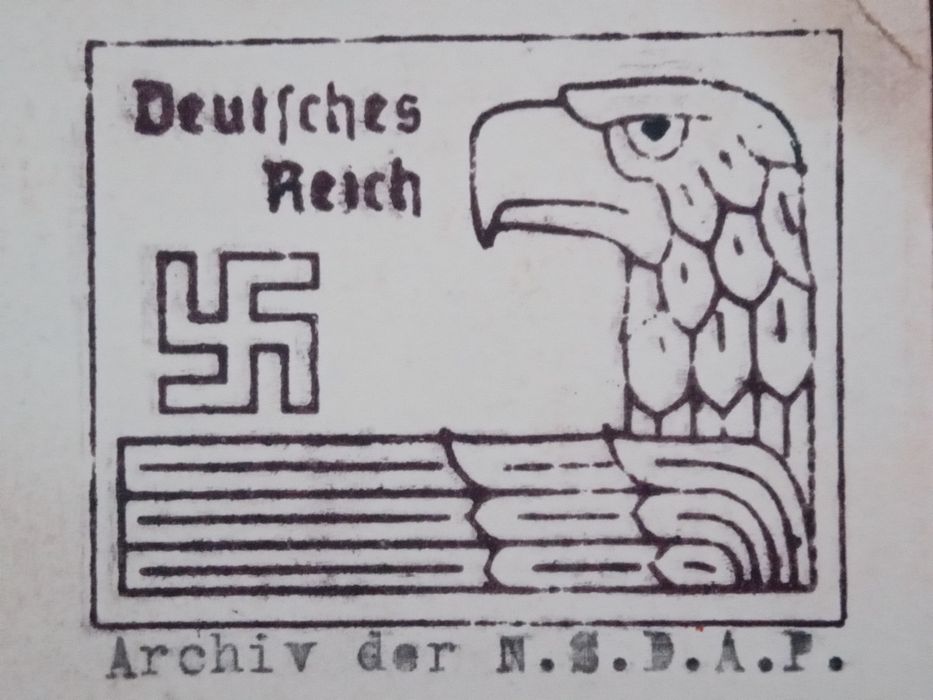 А. Гитлер с десантниками