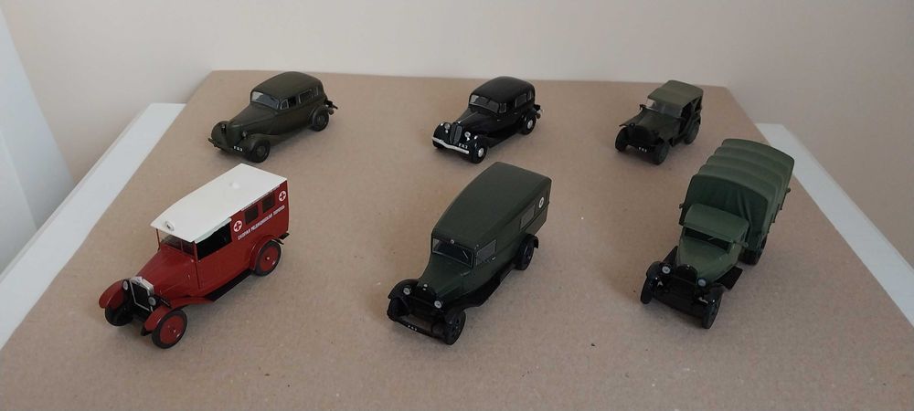 колекційні машинки 1:43 Деагостіні