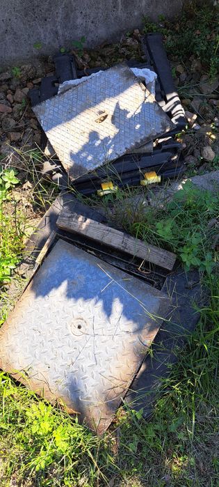 Tampas de saneamento