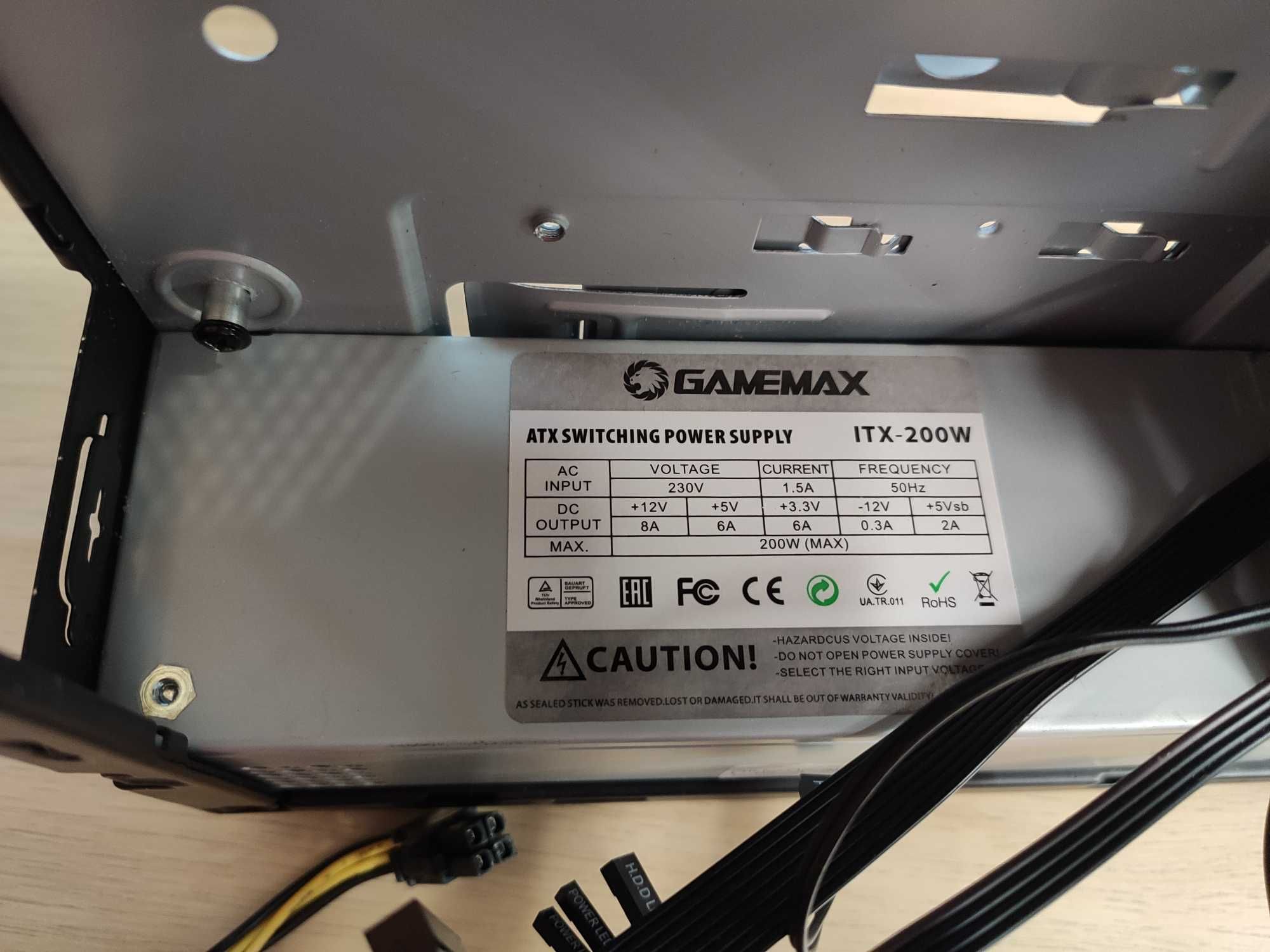 Корпус GAMEMAX ST-102-2U3 200W (ITX)