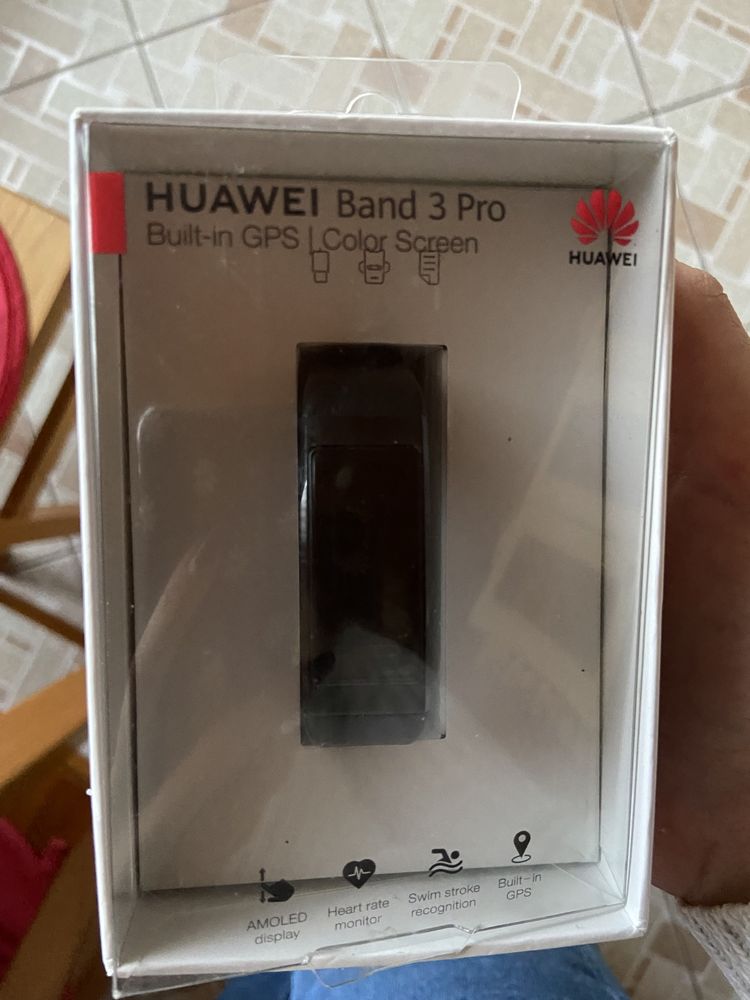 Sprzedam huawei band 3 pro smartwatch