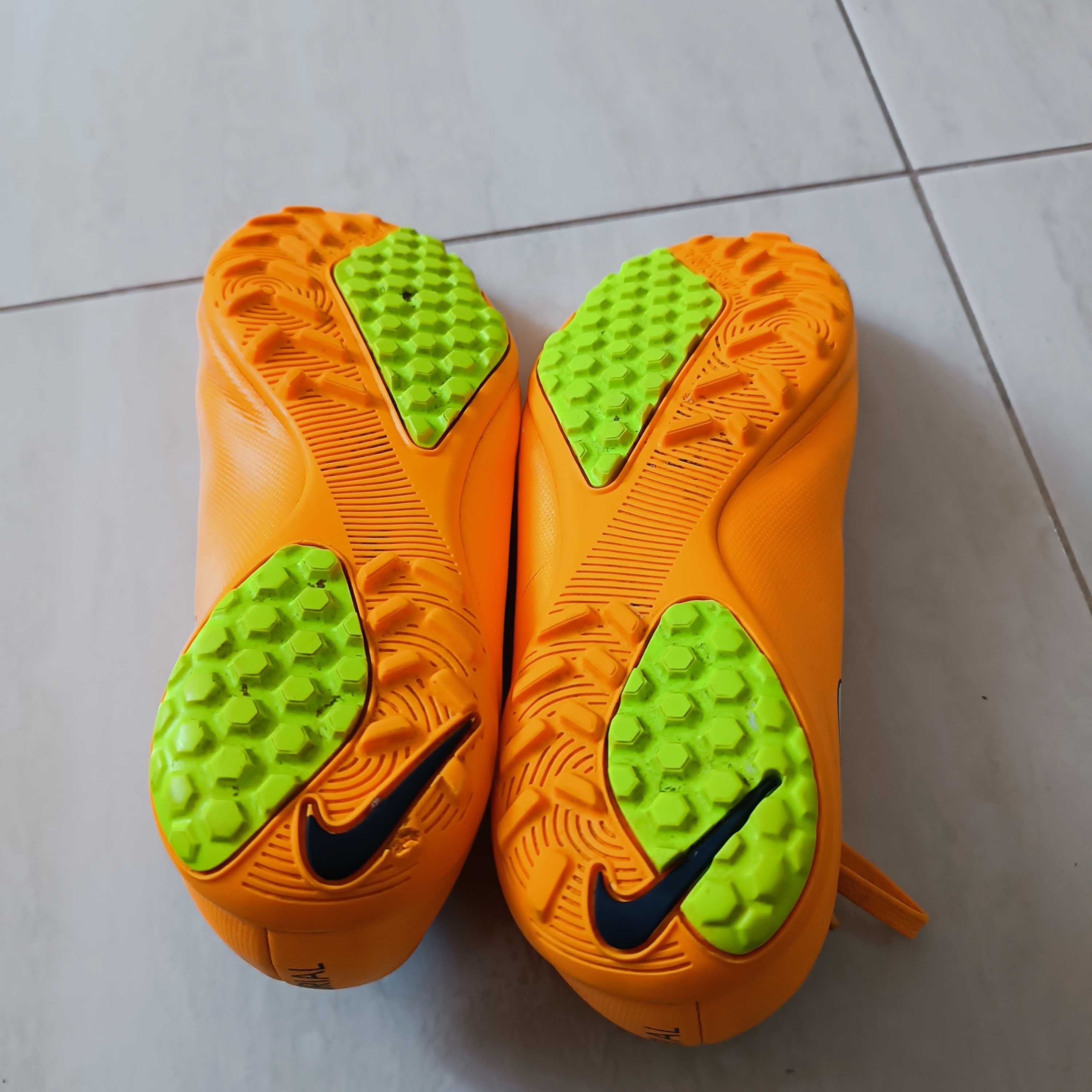 Buty sportowe piłkarskie Nike