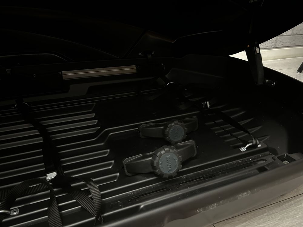 Thule Motion XT M czarny połysk od 1 właściciela.