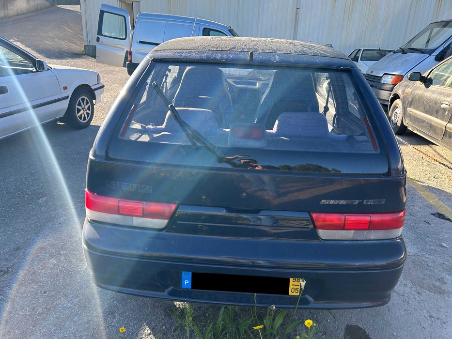Suzuki Swift 1.0 Só Para Peças