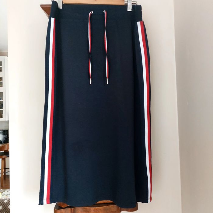 Spódnica  granatową  Tommy