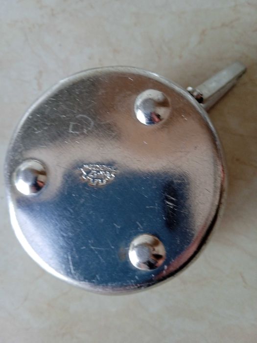 Uchwyty do szklanek 6 sztuk i cukiernica PRL.