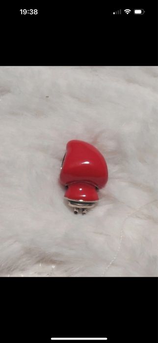 Charms Ornamo Czerwony Kapturek