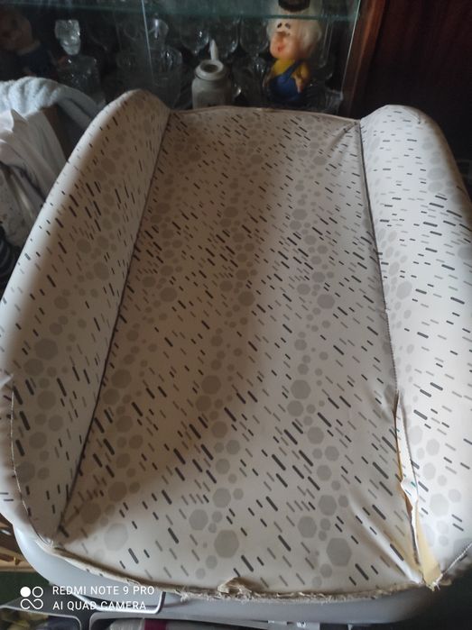 Пеленальный столик с ванночкой,фирмы chicco