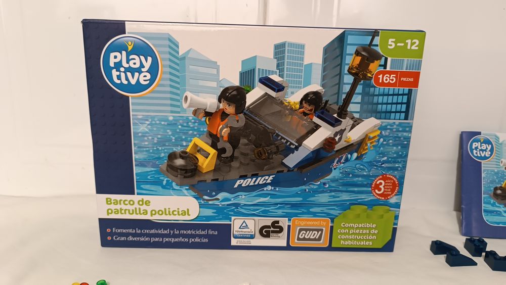 Barco de patrulha policial Play Tive. 5 a 12 Anos. Completo