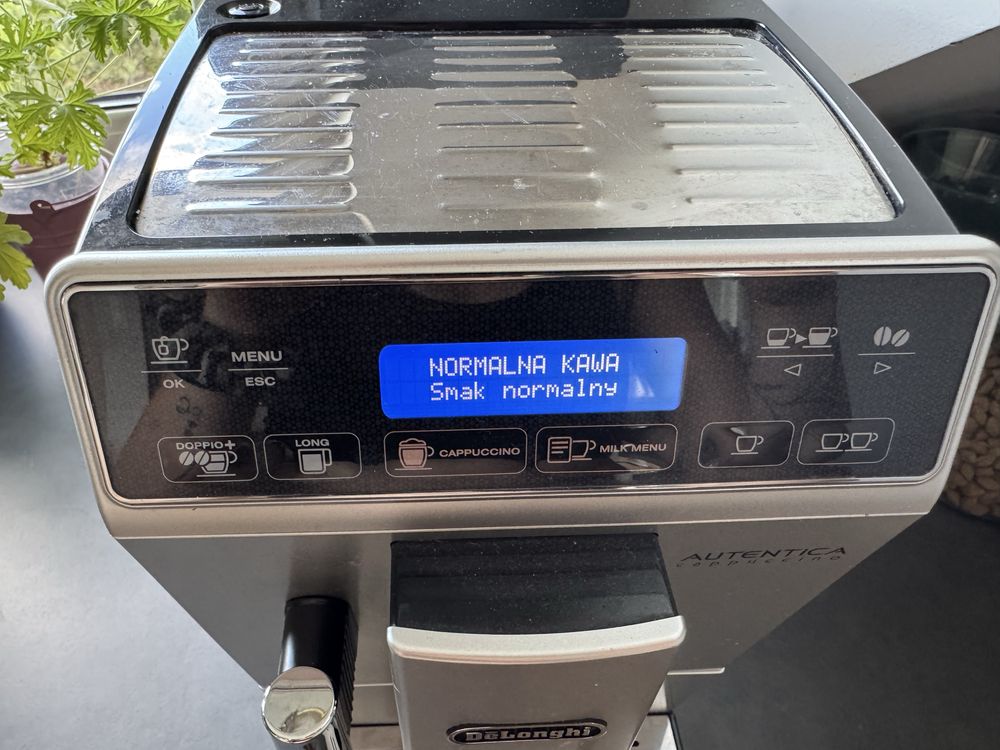 Ekspres do kawy delonghi