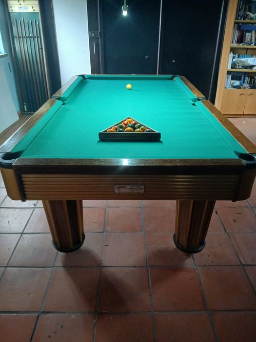 Snooker/ Bilhar  com chapa em bonze nas laterais e cestos
