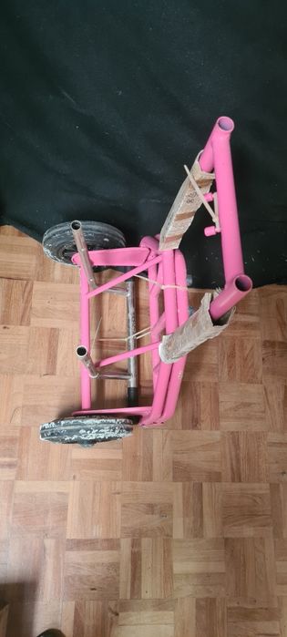 2 Carrinhos de transporte