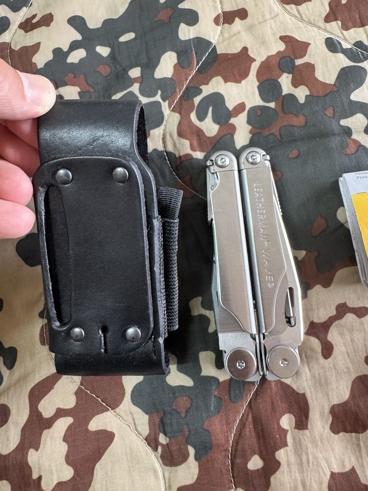 Alicate multi-tool Leatherman “WAVE”