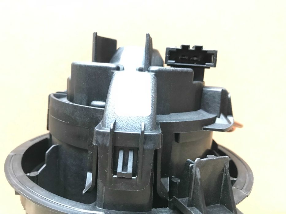 Моторчик печки вентилятор Peugeot 508 (10-18)