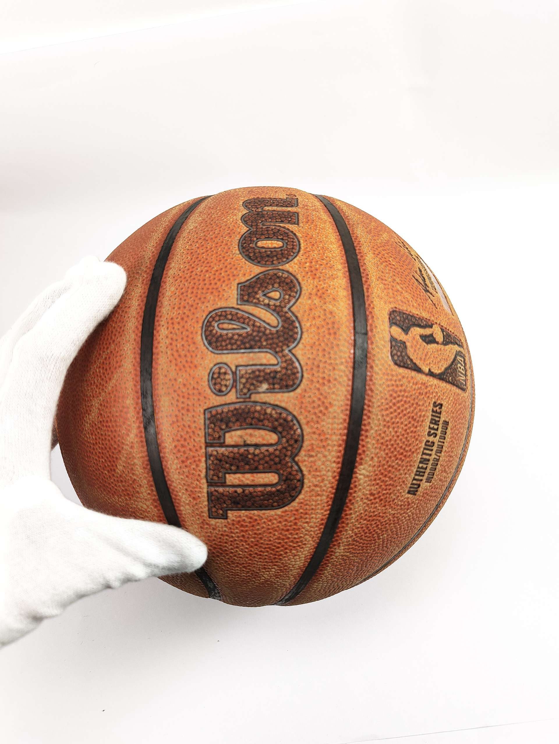 Piłka do koszykówki Wilson NBA Authentic Indoor Outdoor r. 7