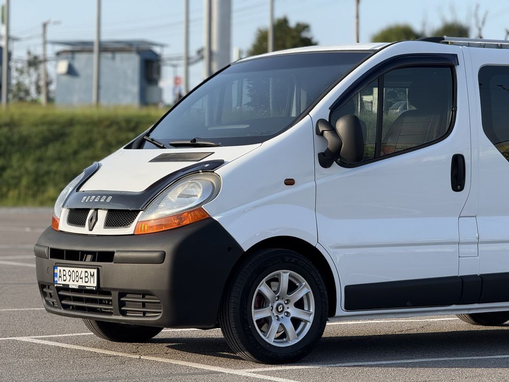 Бус Renault Trafic (1.9dCi) продаж та обмін (мінівен Vivaro Vito T5)
