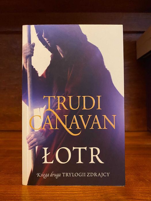 Trudi Canavan Łotr