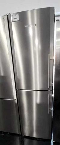 Холодильник Liebherr CUNesf 3933 двухкамерний сірого кольору
