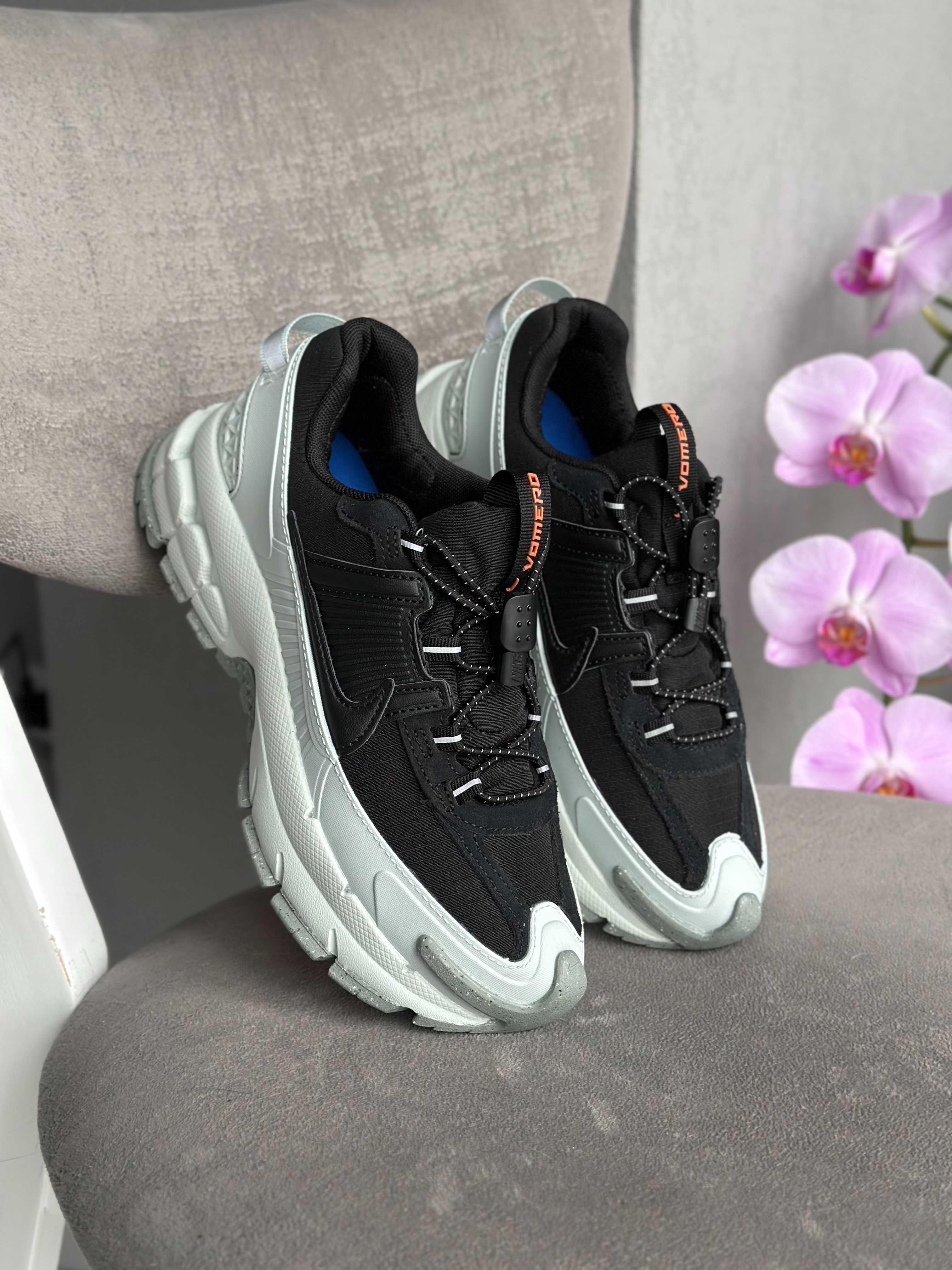 Nike Zoom Vomero Roam «Black Light Silver”