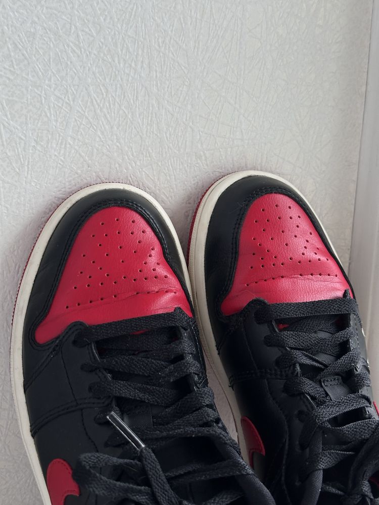 Жіночі кросівки Nike Air Jordan 1Low