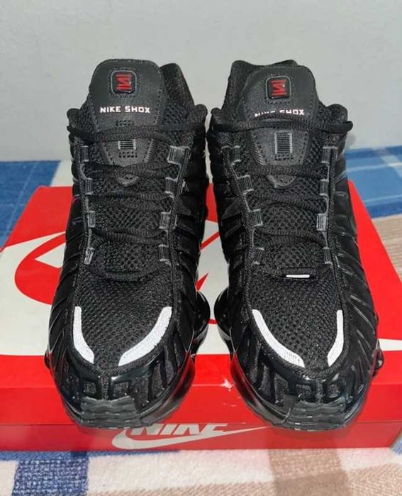 Buty Trampk Nike Shox TL Black R.44